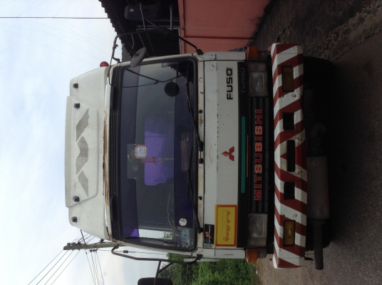 Mitsubishi 10ล้อ 2เพลา หัวลาก