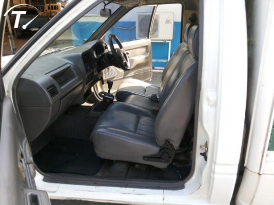 isuzu ตู้แห้ง