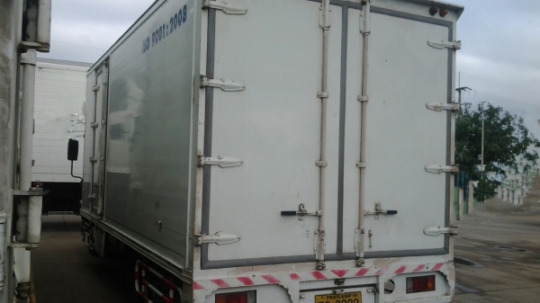 ขายด่วนรถอีซูซุ 6ล้อ NPR 130แรงม้า CNG (โรงงาน)5ม.ปี2009ตู้แห้ง3บาน