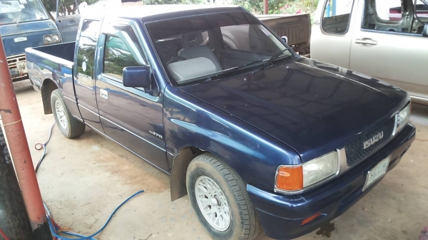 ***ขายแล้วครับขอบคุณ Truck2hand ขายมังกรทองแค็ป สวยๆ ISUZU SPACECAB 2.5SL ปี38/95 เครื่องเดิมเกียร์เดิม มังกรทองแน่นๆ แห้งๆไม่มีเยิ้ม ช่วงล่างคัสซีสวยเดิมไม่มีผุ กระบสวยพื้นปูกระบะ ล้อแม็ก ยางหน้าดี หลังพอใช้ หน้าเดิมไม่เคยชนหนัก รถเคลยร์สีแล้ว สวย ภายในส