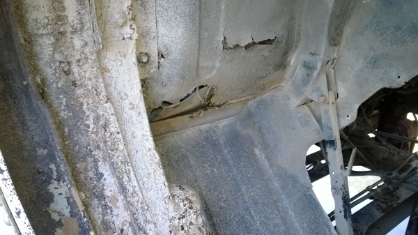 10ล้อเพลาเดียวISUZU 165 แรง 6BD1สภาพยังดี หัวเดิมบาง เครื่องนิ่มมาก ..