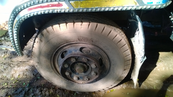 10ล้อเพลาเดียวISUZU 165 แรง 6BD1สภาพยังดี หัวเดิมบาง เครื่องนิ่มมาก ..