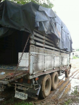 10ล้อเพลาเดียวISUZU 165 แรง 6BD1สภาพยังดี หัวเดิมบาง เครื่องนิ่มมาก ..