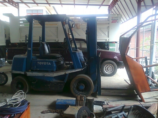 รถยก TOYOTA 2FD25 เครื่องดีเซล รถใช้งานปกติ