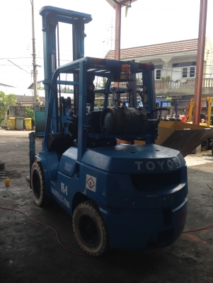 ขายฟอร์คลิฟท์ รุ่น toyota 7fg35j เสา 6 เมตร 086-7809400