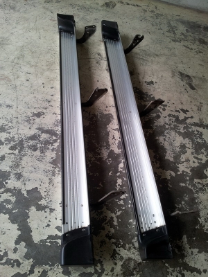 ขายบันไดข้างอลูมิเนียม 1000บาท