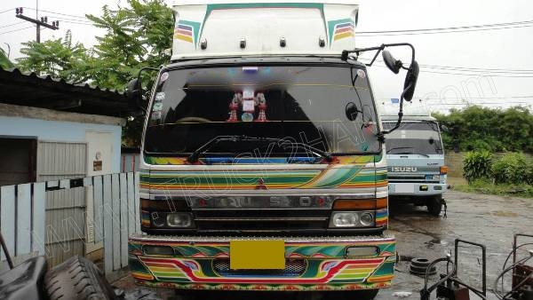 รถบรรทุก 6 ล้อ หัว+แซซซี ยี่ห้อ MITSUBISHI รุ่น FN215K รถบรรทุก 6 ล้อ หัว+แซซซี ยี่ห้อ MITSUBISHI รุ่น FN215K