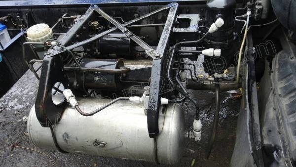 รถบรรทุก 6 ล้อ หัว+แซซซี ยี่ห้อ MITSUBISHI รุ่น FN215K รถบรรทุก 6 ล้อ หัว+แซซซี ยี่ห้อ MITSUBISHI รุ่น FN215K