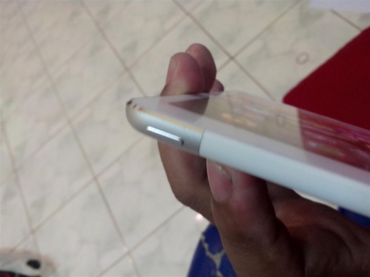 ไอเเพคมินิ เครื่อง 0 ดีเทค  32 GB กล่องอุปกรณ์ครบ (จะเพิ่มรูปกล่องให้) ประกันเหลือ 3 เดือน