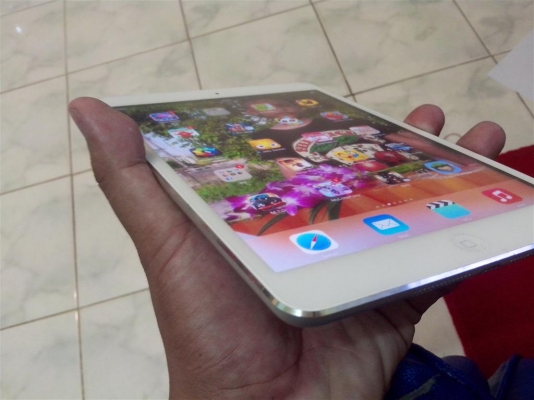 ไอเเพคมินิ เครื่อง 0 ดีเทค  32 GB กล่องอุปกรณ์ครบ (จะเพิ่มรูปกล่องให้) ประกันเหลือ 3 เดือน