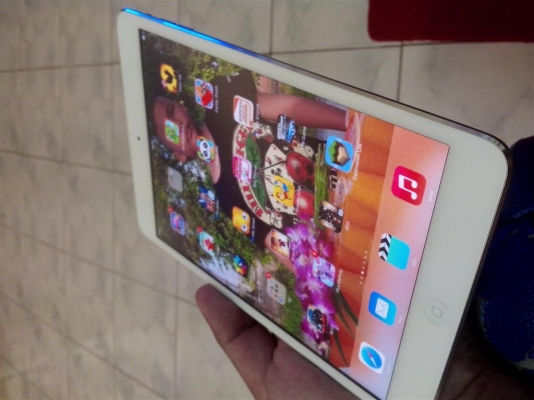 ไอเเพคมินิ เครื่อง 0 ดีเทค  32 GB กล่องอุปกรณ์ครบ (จะเพิ่มรูปกล่องให้) ประกันเหลือ 3 เดือน