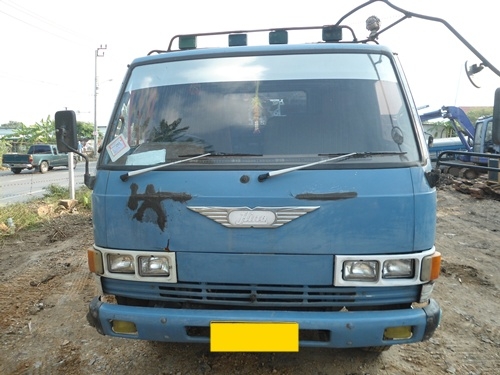 ขายรถ 6 ล้อฮีโน่ FB-113 เครื่องWO 4D 117แรงม้า กระบะคาร์โก้ ยาว5เมตร กว้าง2.10เมตร