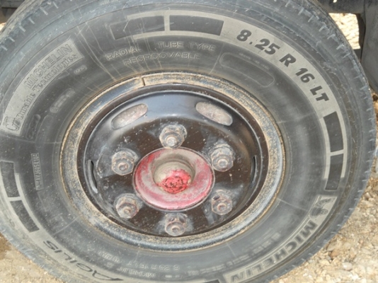 ขายรถ 6 ล้อฮีโน่ FB-113 เครื่องWO 4D 117แรงม้า กระบะคาร์โก้ ยาว5เมตร กว้าง2.10เมตร