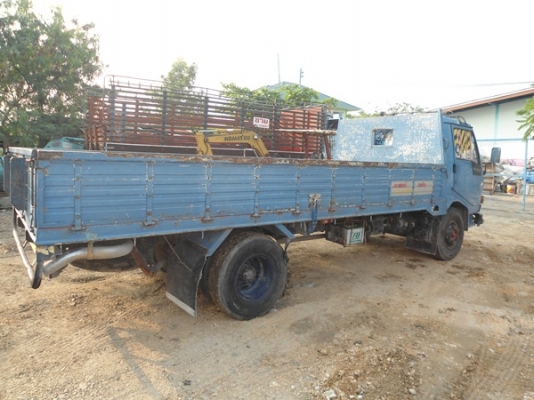 ขายรถ 6 ล้อฮีโน่ FB-113 เครื่องWO 4D 117แรงม้า กระบะคาร์โก้ ยาว5เมตร กว้าง2.10เมตร