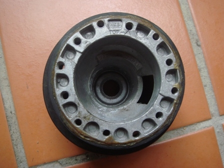 ขายคอแต่งพวงมาลัยนอก momo และเก่าญี่ปุ่นครับ