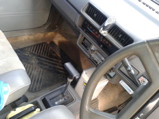 nissun sunny เกียร์ ออโต้ LPG แล้ว