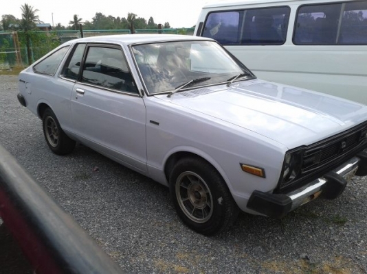 Datsun Sunny B310 2ประตูไฟกลม Datsun Sunny B310 2ประตูไฟกลม