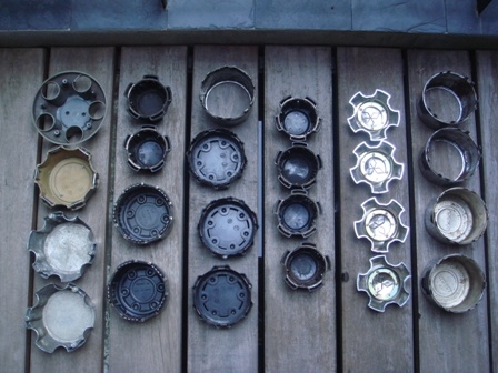 ขายฝาครอบล้อหลากหลายรุ่นเก่าญี่ปุ่นครับชอบชุดไหนโทรคุยกันครับ