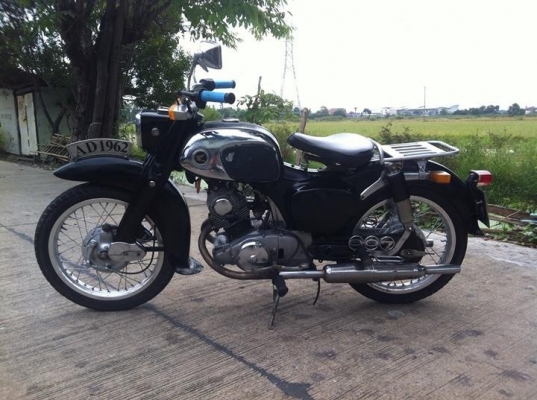 ขายc92 และc95 เครื่องดีทั้งคู่  สวยๆ มีเล่ม สตาท์รมือติด 0918759329