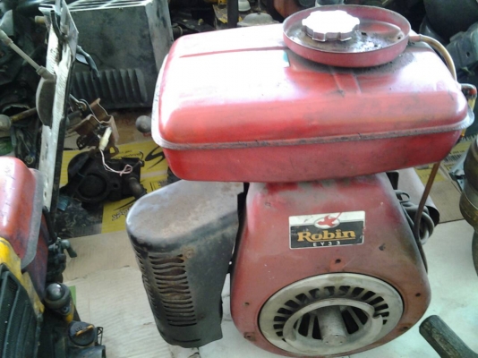 ขายเครื่องสูบน้ำ และ เครื่องยนต์รถไถเดิมตาม