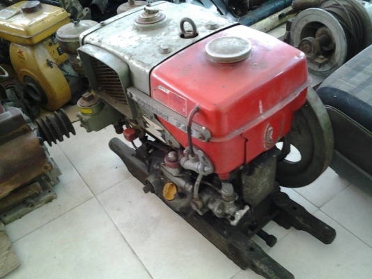 ขายเครื่องสูบน้ำ และ เครื่องยนต์รถไถเดิมตาม