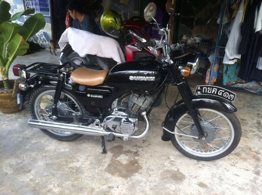 ขายk125 m3 สภาพเทพๆสวยๆชุบเงาๆ ทะเบียนเต็มพร้อมโอน สตาท์รมือติด 0918759329