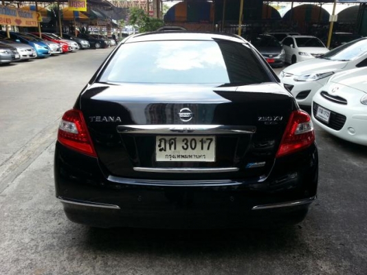 ขายด่วน NISSAN TEANA 250XV 2010