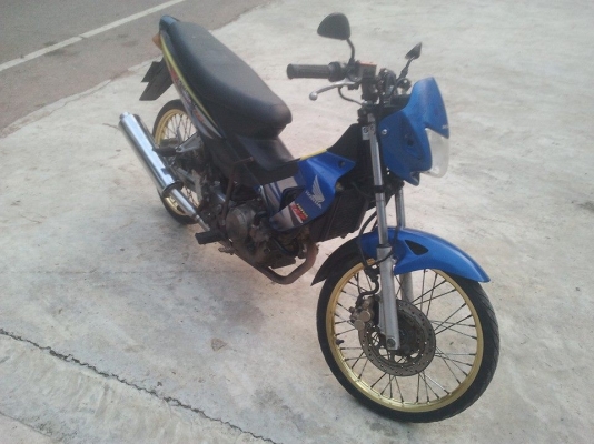 อยากขายhonda sonic 9500 บาทเดิมๆบิดได้ร้อยกว่า เดิมๆ