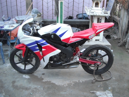 ขายท้าย cbr1000 ซงตัวแข่ง MOTO GP ขายท้าย cbr1000 ซงตัวแข่ง MOTO GP