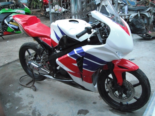 ขายท้าย cbr1000 ซงตัวแข่ง MOTO GP ขายท้าย cbr1000 ซงตัวแข่ง MOTO GP