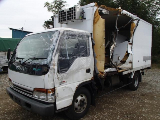 เชิญร่วมประมูลรถบรรทุกประสบอุบัติเหตุเเละมือสอง ทางเรามีบริการส่งภายในญี่ปุ่นครับ