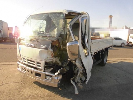 เชิญร่วมประมูลรถบรรทุกประสบอุบัติเหตุเเละมือสอง ทางเรามีบริการส่งภายในญี่ปุ่นครับ