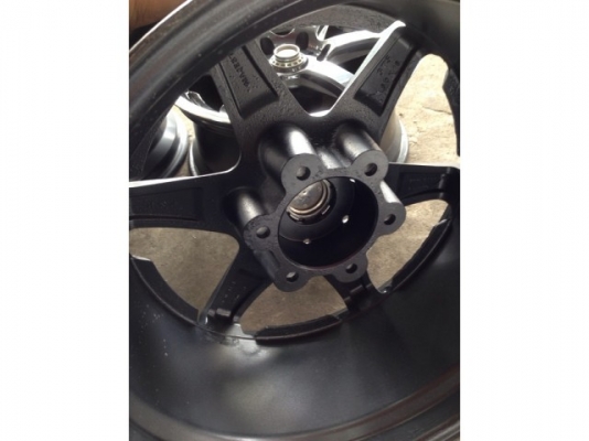 ขายล้อแม็ก 18 ลาย GTS-6 6H139.7 ราคาถูกๆ