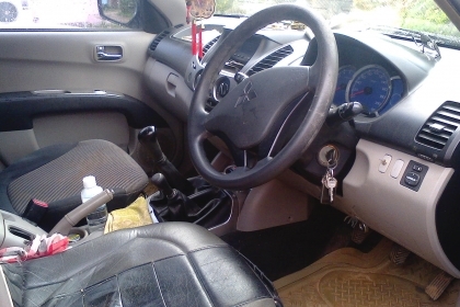 MITSU TRITON 2.5 คอมมอนเรล 4x4 โฟวีลแท้ ปี49 พร้อมป้ายอินเตอร์ ภาษีเต็ม เจ้าของร้อนเงินครับ ใครให้ราคาได้เท่าไร เสนอมาเลยครับม MITSU TRITON 2.5 คอมมอนเรล 4x4 โฟวีลแท้ ปี49 พร้อมป้ายอินเตอร์ ภาษีเต็ม เจ้าของร้อนเงินครับ ใครให้ราคาได้เท่าไร เสนอมาเลยครับม