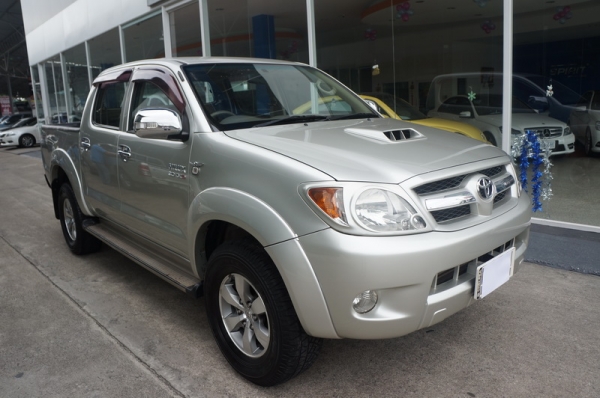 TOYOTA VIGO PRERUNNER 4 ประตู ปี 2006 รถเดิม รถขับดีมาก เครื่องเดิม ช่วงล่างดี แอรเย็น ล้อ max สีสวย รถพร้อมใช้งาน การันตีรถสวยราคาโดนใจ จัดไฟแนนได้เต็ม ฟรีดาวน์