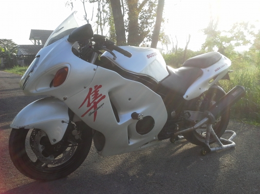 Zx10 R.1000 cc.แฟริ่ง Hayabuza ตัว 1000 cc.แต่ราคา 400 cc.