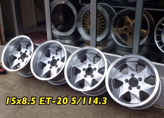 ขายล้อ Enkei ลายบิด ขอบ 15x8.5 ET-20 5/114.3 ออฟลึกๆ สวยกริ๊ป