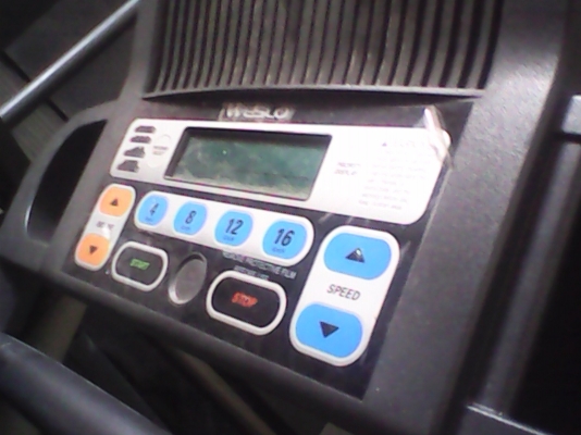 ขายเครื่องออกกำลังกายนั่งปั่นกับลู่วิ่งไฟฟ้าตามสภาพ