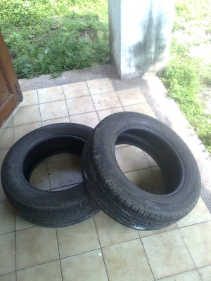 ขายถูกๆยางรถเก๋ง 205/60/R15 บริสโตน 2เส้น ดอกยางยังเต็ม