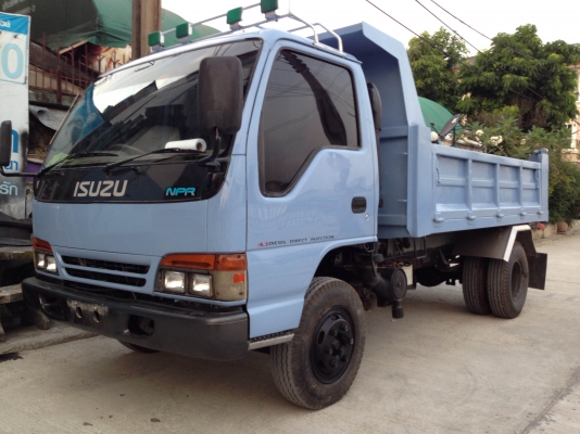 ต้องการขาย isuzu Npr 4.3 120 แรง หน้าการ์ตูน ดั้ม 6 ล้อกลาง ปี 95 ราคา 590000 บาท ติดต่อ คุณเป็น 0868828230