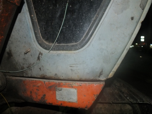 HITACHI 200-3   ติดต่อปารวี  โทร 0839686255