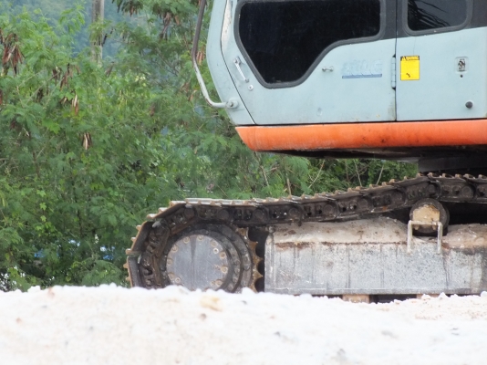 HITACHI 200-3   ติดต่อปารวี  โทร 0839686255