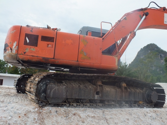 HITACHI 200-3   ติดต่อปารวี  โทร 0839686255