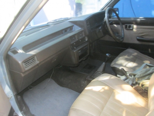 ชาย toyota XL EE80 เดิมๆ ติดแก็ส