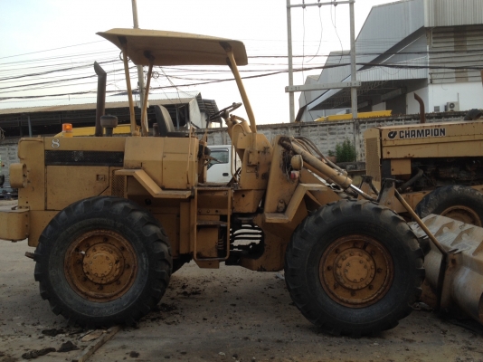 รถตัก CAT 910 250,000