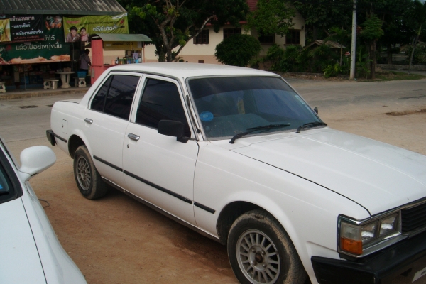 ขายtoyota 1800 พร้อมใช้ทะเบียนโอนภาษีเต็ม