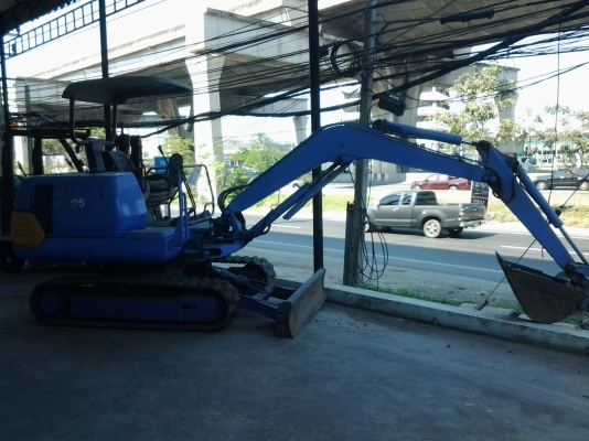 ขาย รถขุดเล็ก KOMATSU PC25-1E สถาพดีพร้อมใช้งาน ชม.น้อย ราคาถูก