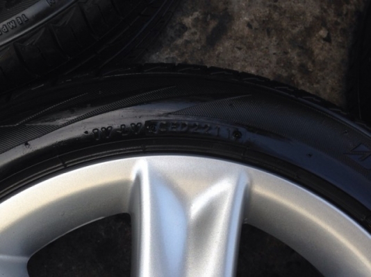 ขายล้อแม็ก toyota yaris ขอบ16 ตัวท๊อป พร้อมยางถูกๆ