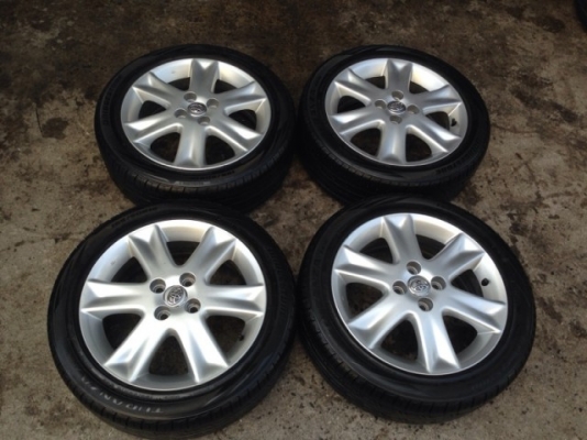 ขายล้อแม็ก toyota yaris ขอบ16 ตัวท๊อป พร้อมยางถูกๆ