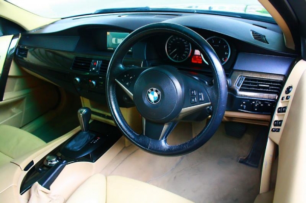 BMW SERIES 5 525i E60 AT ปี 2005